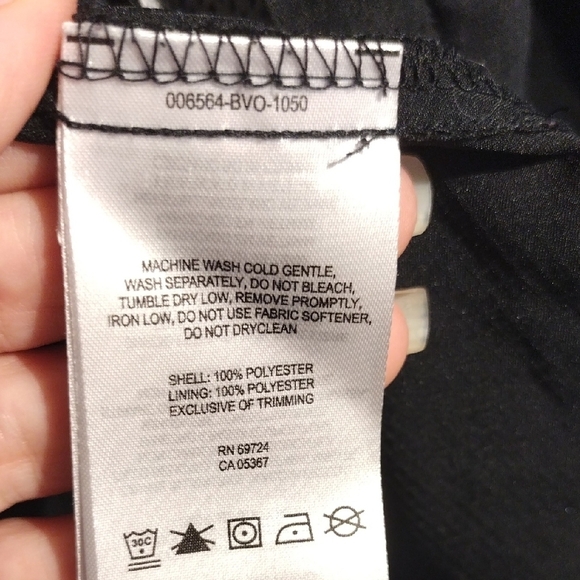 Columbia Women's Black Button Down Long Sleeves Shirt - Picture 17 of 17